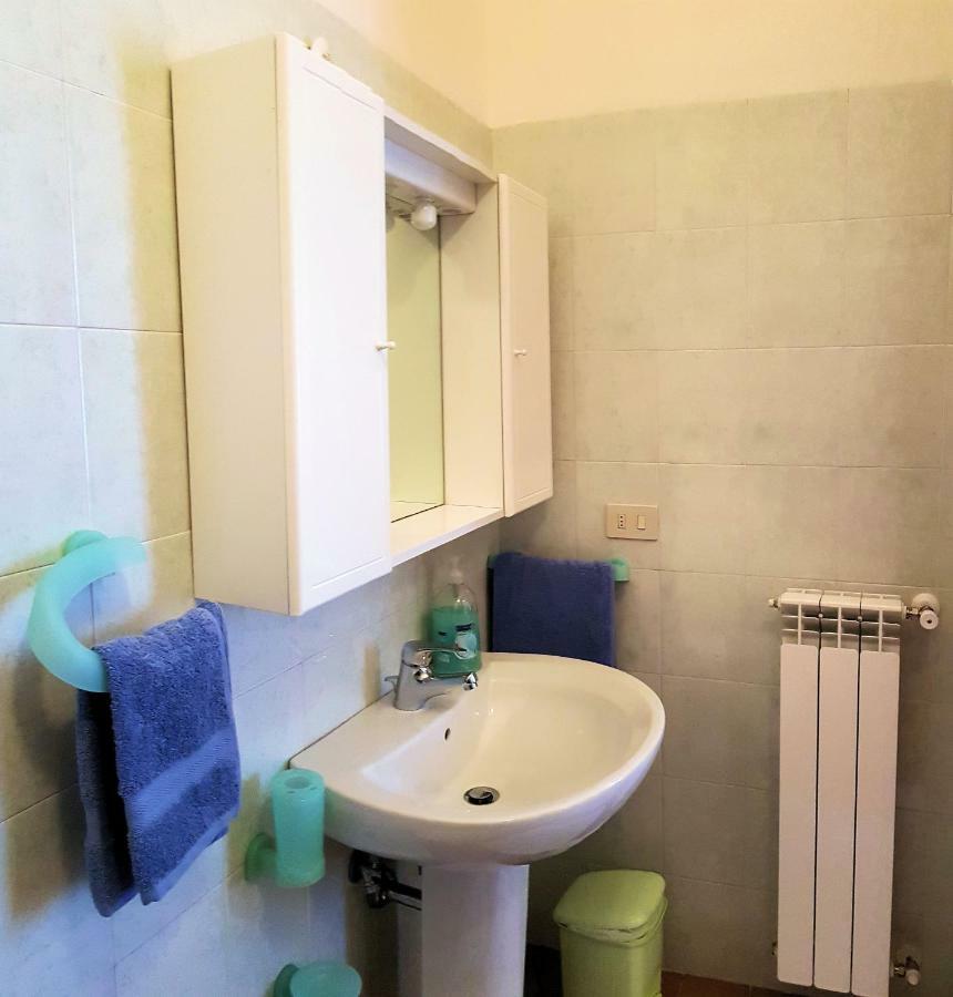Case In Campagna Con Piscina A Τόντι Εξωτερικό φωτογραφία